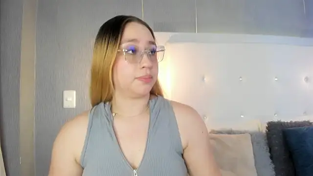 ximenanoah's Live XXX Chat