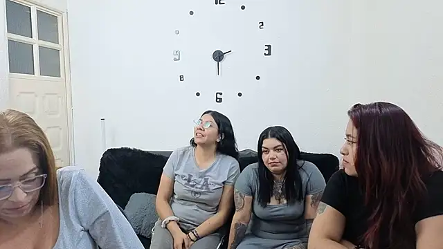 lesb_milf – Live XXX-chat