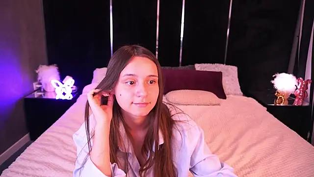 Chat XXX en directo de TinyNatalie