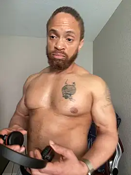Czat XXX na żywo – Fathero1time