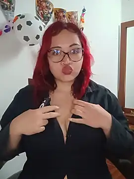 Amaranta-Luque Adlı Modelin Canlı XXX Sohbeti