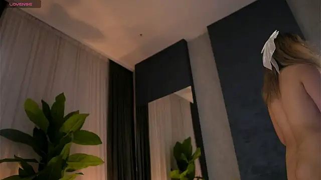 JullyFox Obrolan Langsung XXX