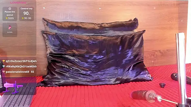 Carmila_Vamp Chat XXX in diretta