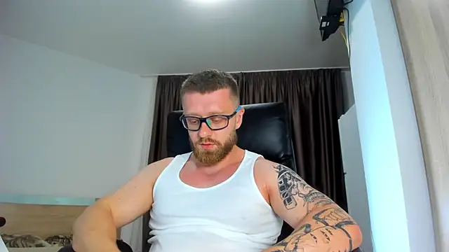 Findom_guy – Naživo XXX chat