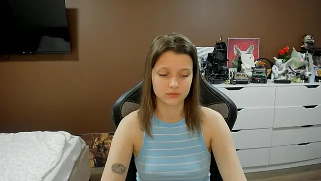 Chat +18 de SoniNesti ao vivo