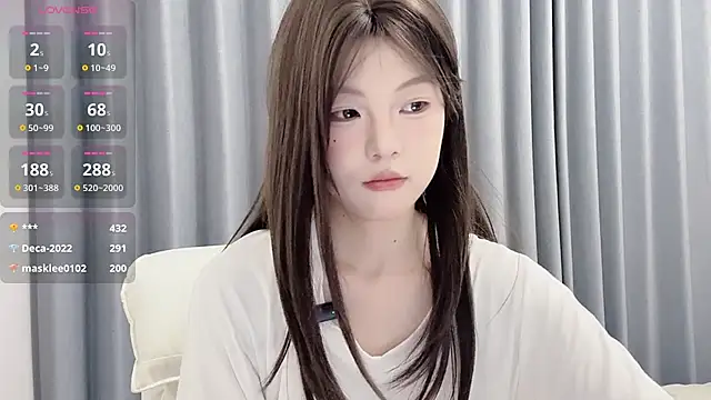 Xiaorui-'s Live XXX Chat