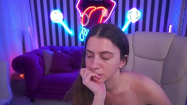 Chat XXX ao vivo de LittleJulii