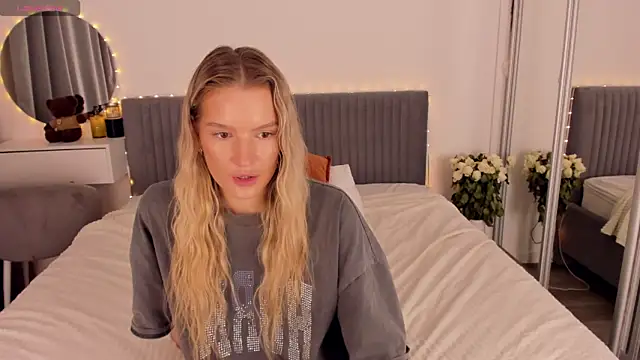 CassieRayss Chat XXX live