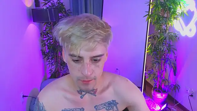 drillfi11n Live XXX chat