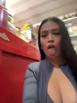 צ'אט XXX בשידור חי של Sara_fun