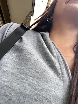 arilynn_ Adlı Modelin Canlı XXX Sohbeti