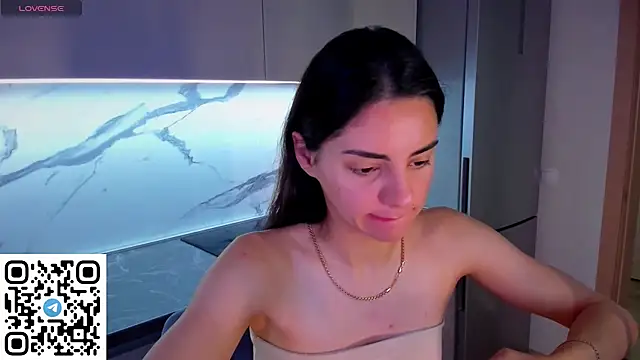 XXX chat uživo modela EmiliaZen
