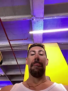 XXX chat uživo modela dantedesirexx