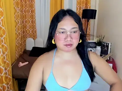 Živý XXX chat BigCockLexie