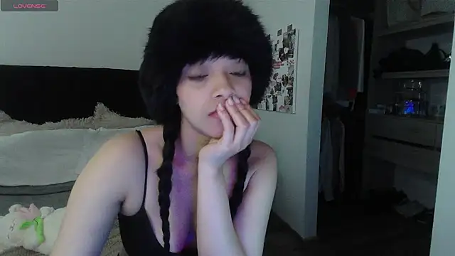 Jasmine_019's Live XXX Chat