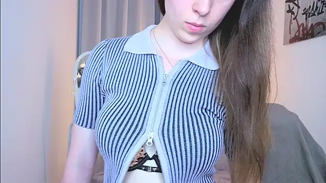 XXX chat uživo modela LiuYani