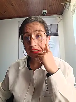 Valentina--1's Live XXX Chat