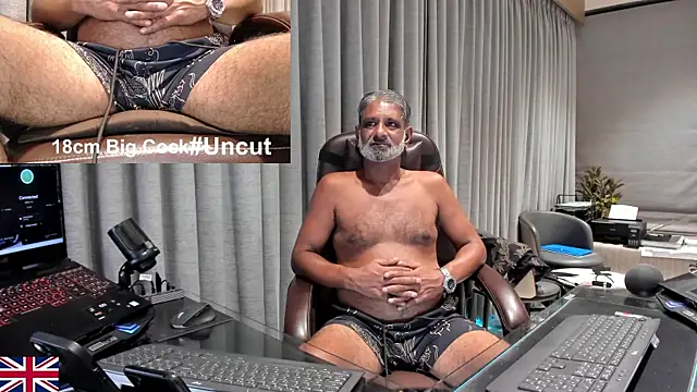 OnlineBossUK – Naživo XXX chat
