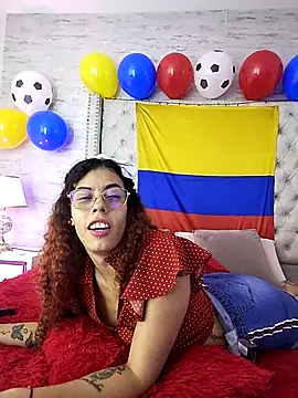 Pamelamiler__ Live XXX-chat