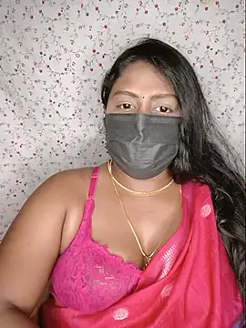 Chat +18 de Tamil_Romantic_Saro ao vivo