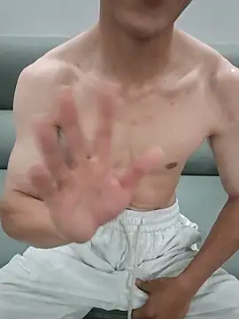 XXX chat uživo modela ju-zi8