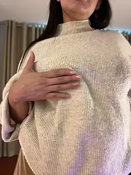 Zandrina 现场XXX聊天