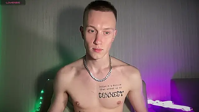 Czat XXX na żywo – Travis_Gracile