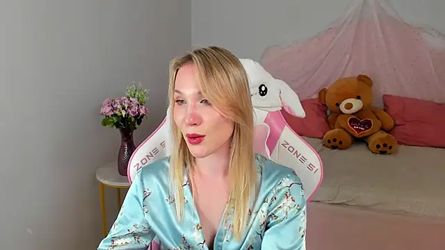 Онлайн чат XXX ElaraVoltage