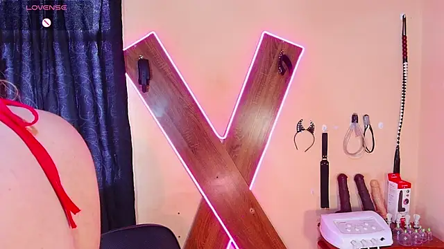 Chat +18 de Lizzysubextrx ao vivo