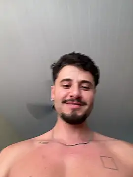 Chat +18 de guzzfit ao vivo
