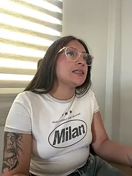 Alyha_cortes_ live XXX chat