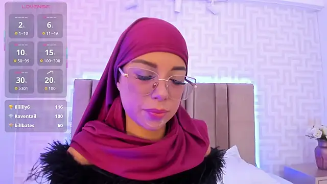 Chat XXX en directo de naishaa_