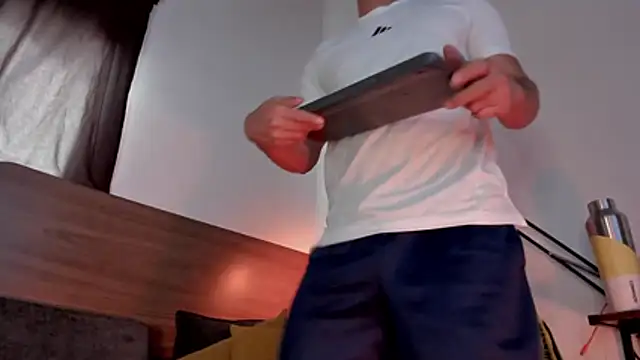 دردشة bruno_woods الجنسية المباشرة