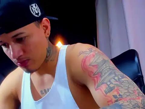 rocoo_santos' Live XXX Chat
