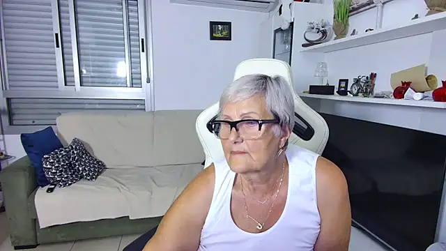Selenna57's Live XXX Chat