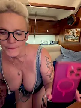 German_Milf élő XXX-chatje