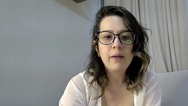 amooraaamoon's Live XXX Chat
