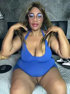 Czat XXX na żywo – AranzalatinBlaks1