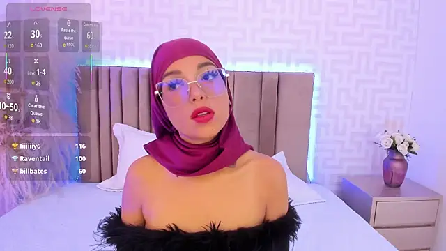 Chatroom XXX en direct de naishaa_