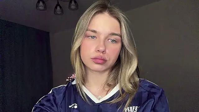 EarthaStinett élő XXX-chatje