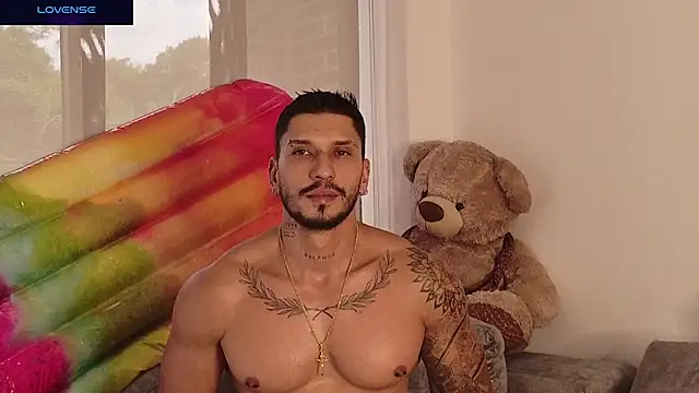 Chat +18 de Seth_Vegaa ao vivo