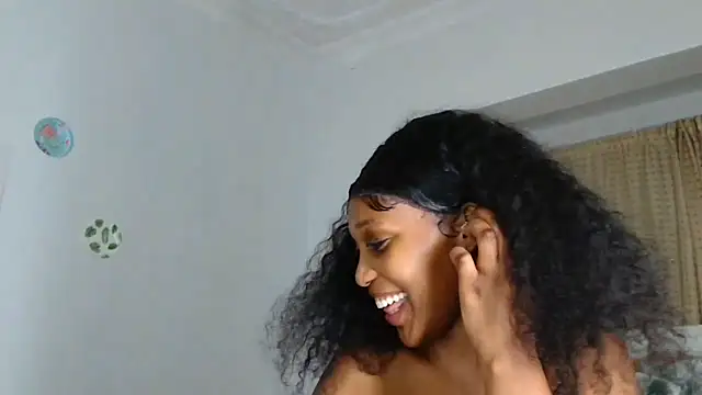 ConnieSmall24's Live XXX Chat
