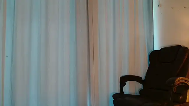 3littles' Live XXX Chat