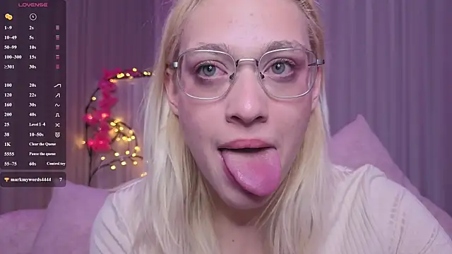 KaraLiin Live XXX-Chat