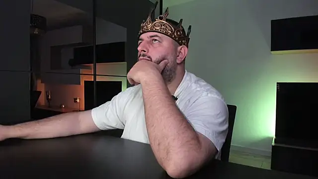 DravenPeak Chat XXX live