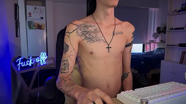 XXX chat uživo modela Den_BlueXx