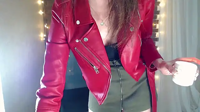 ms_kelarini's Live XXX Chat
