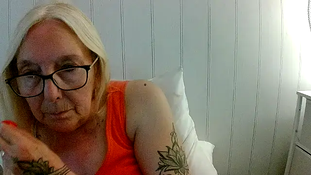 Chanel-56's Live XXX Chat