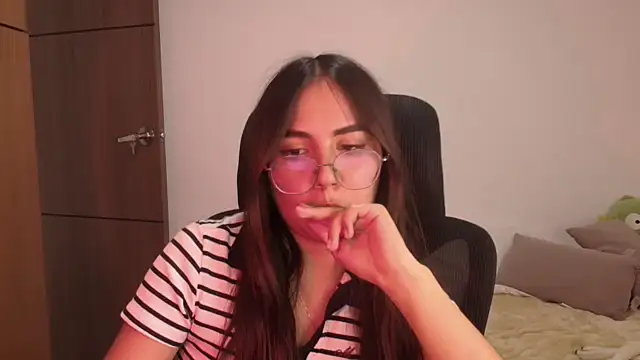 Živý XXX chat abbyyandmaxx