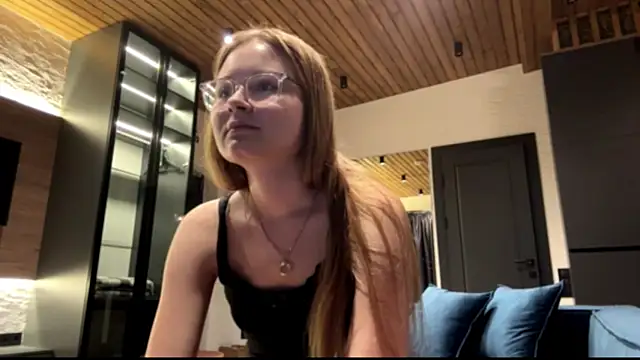 NikaLicka's Live XXX Chat